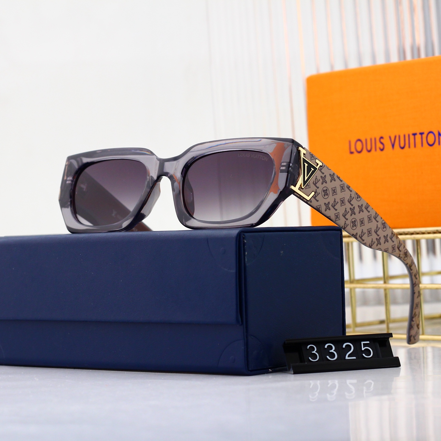 Louis Vuitton Basic Glasses L
