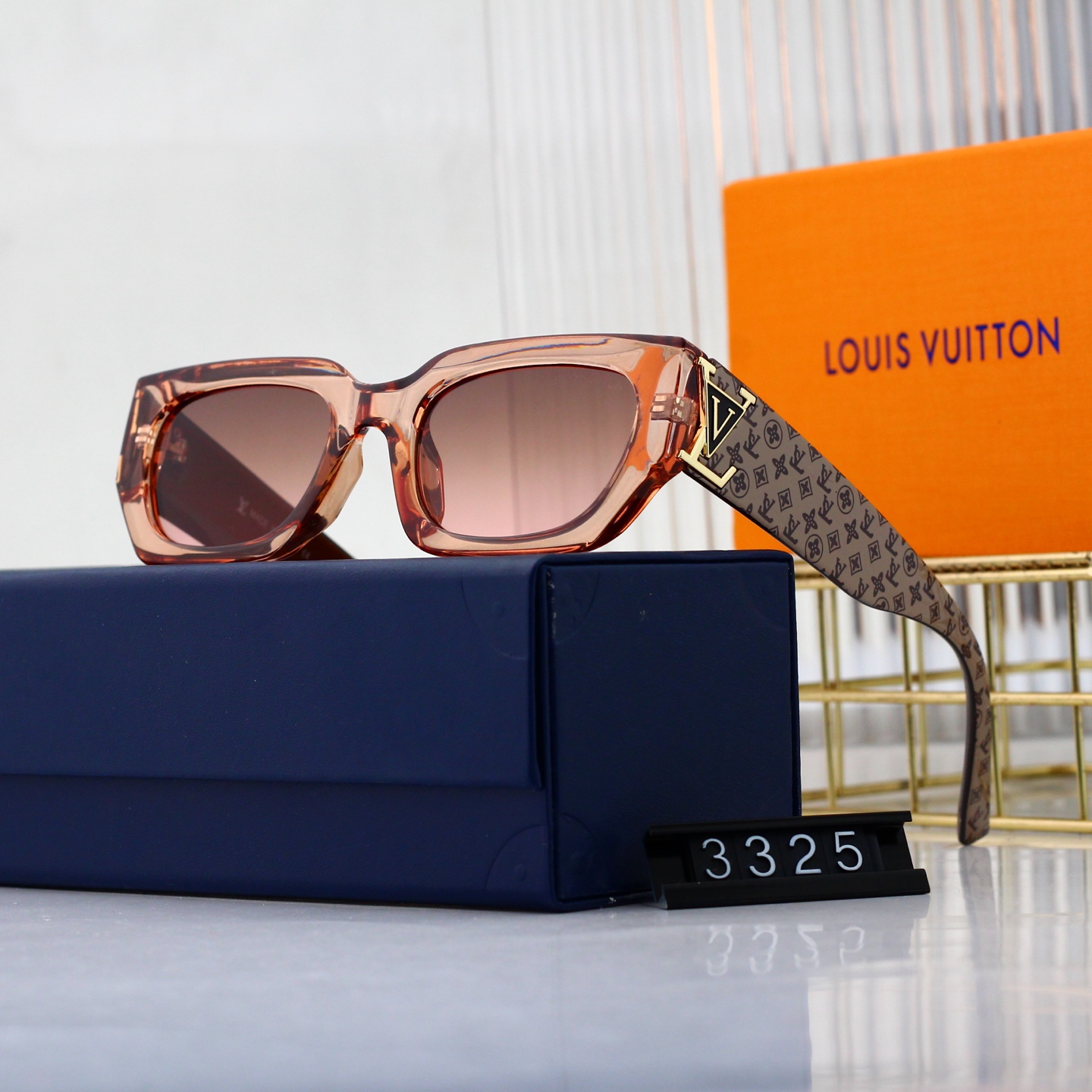 Louis Vuitton Basic Glasses L