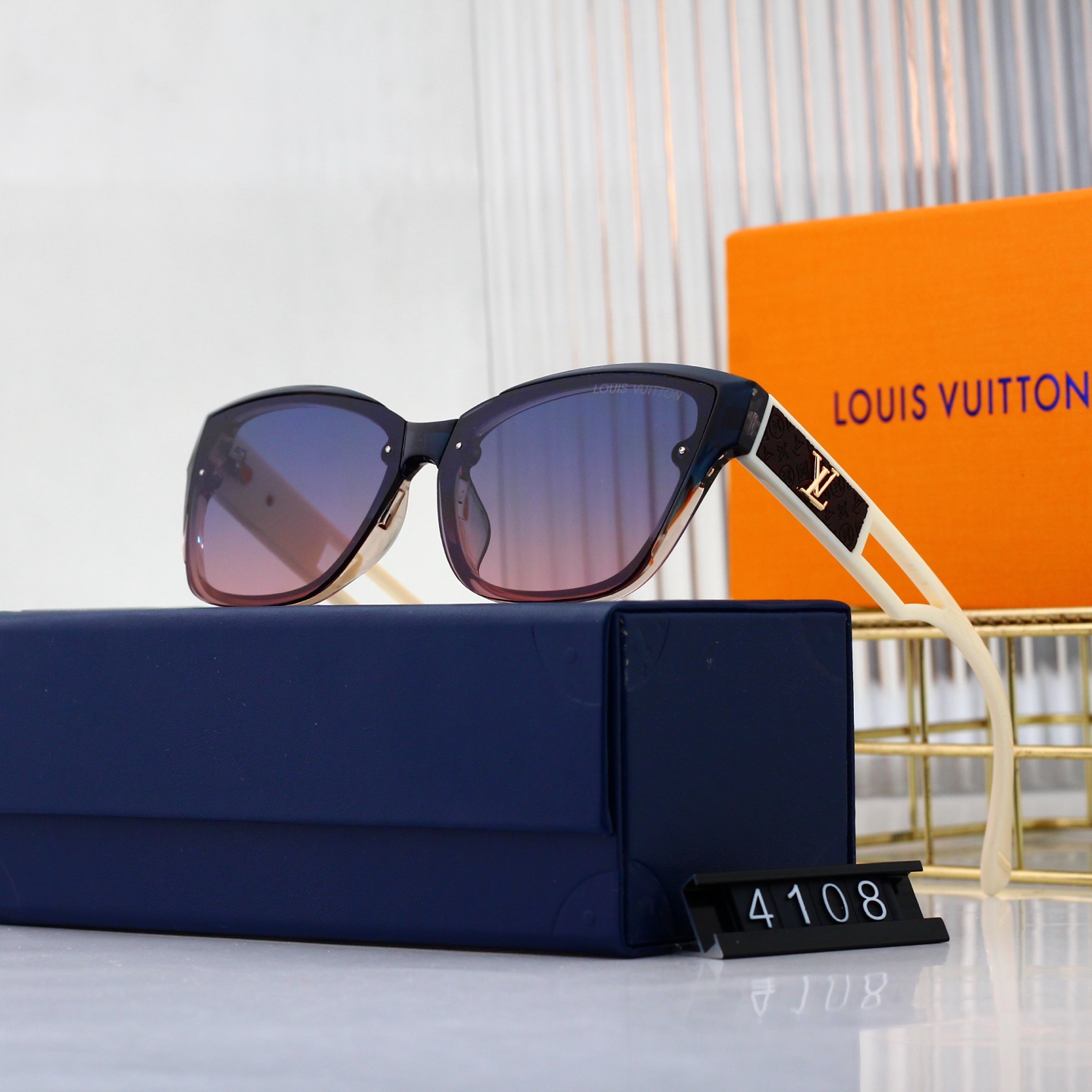 Louis Vuitton Basic Glasses L