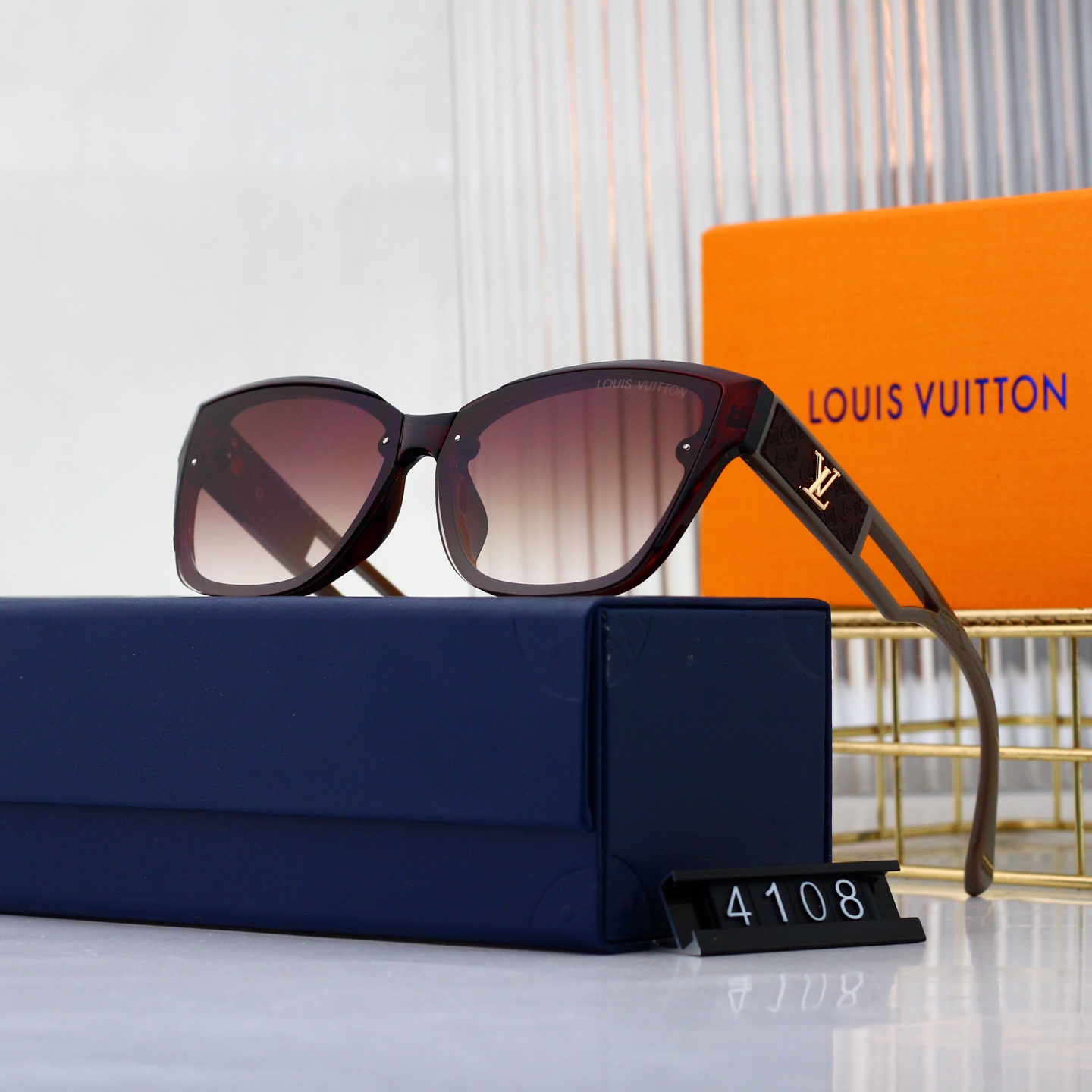 Louis Vuitton Basic Glasses L