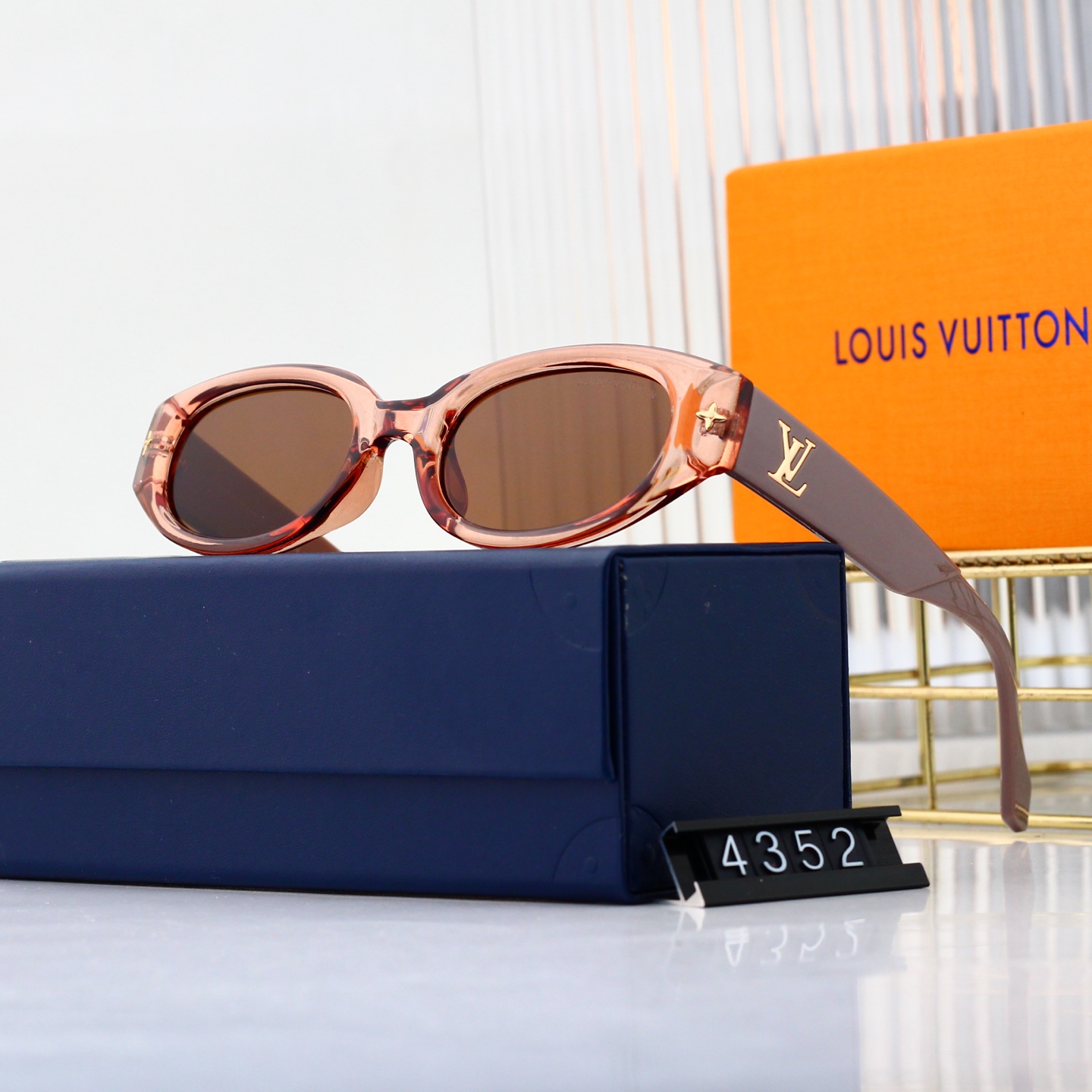 Louis Vuitton Basic Glasses L
