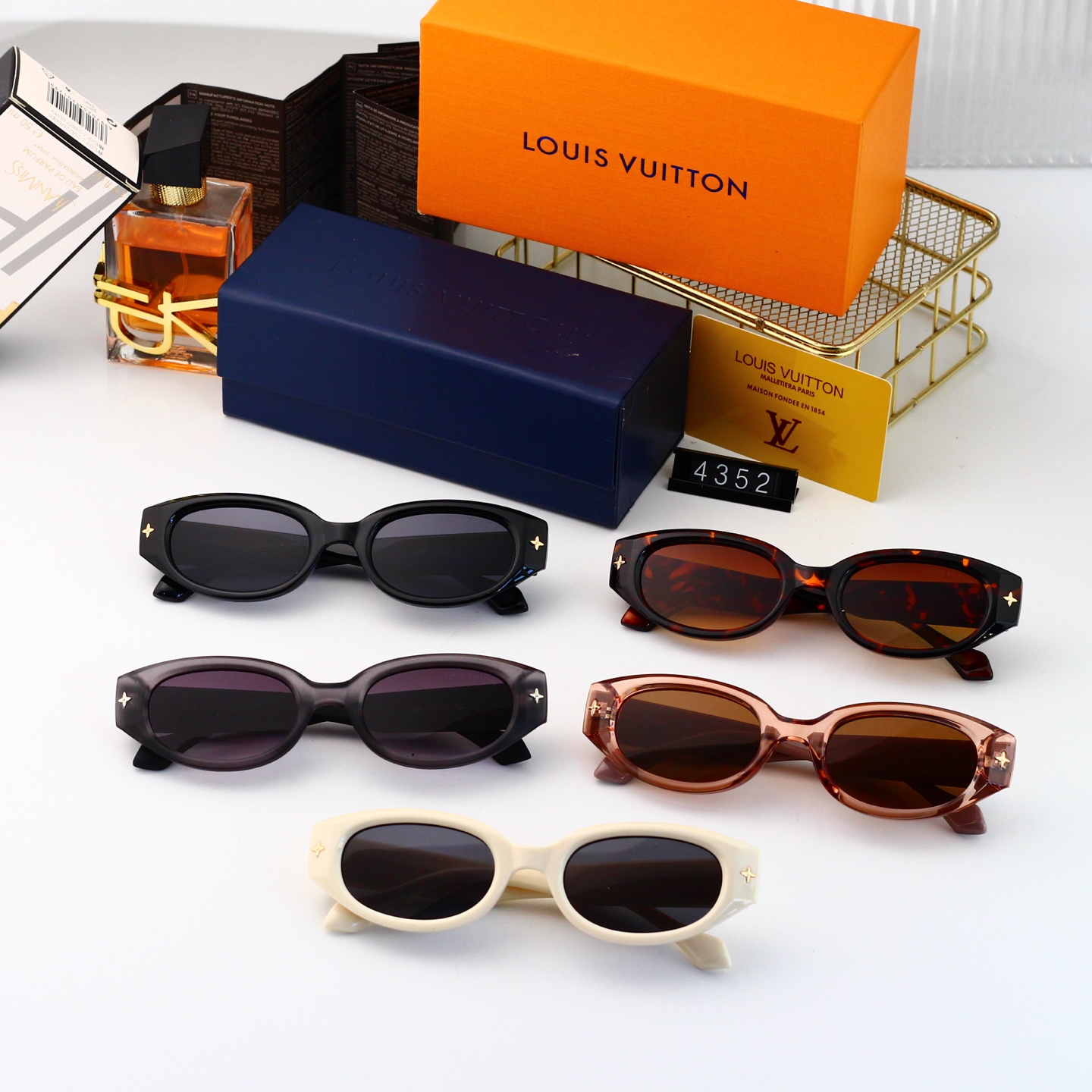 Louis Vuitton Basic Glasses L
