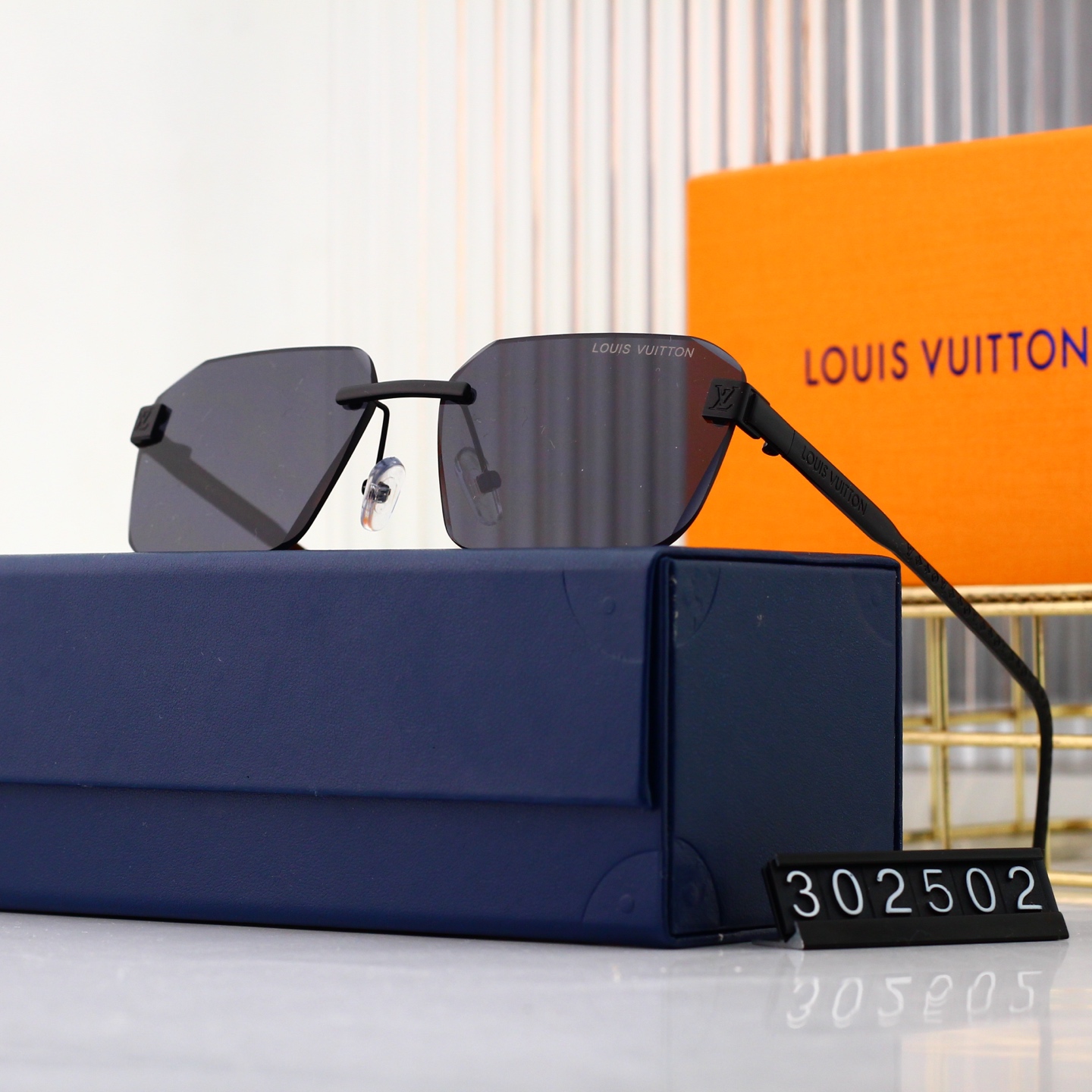 Louis Vuitton Sunglasses L