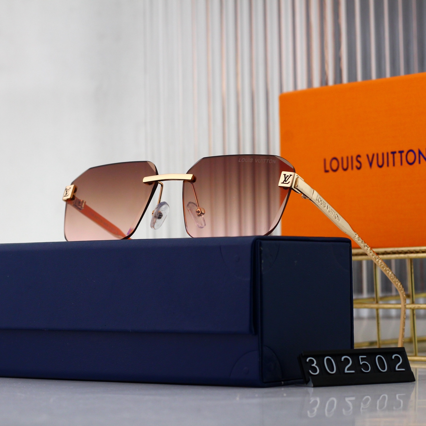 Louis Vuitton Sunglasses L