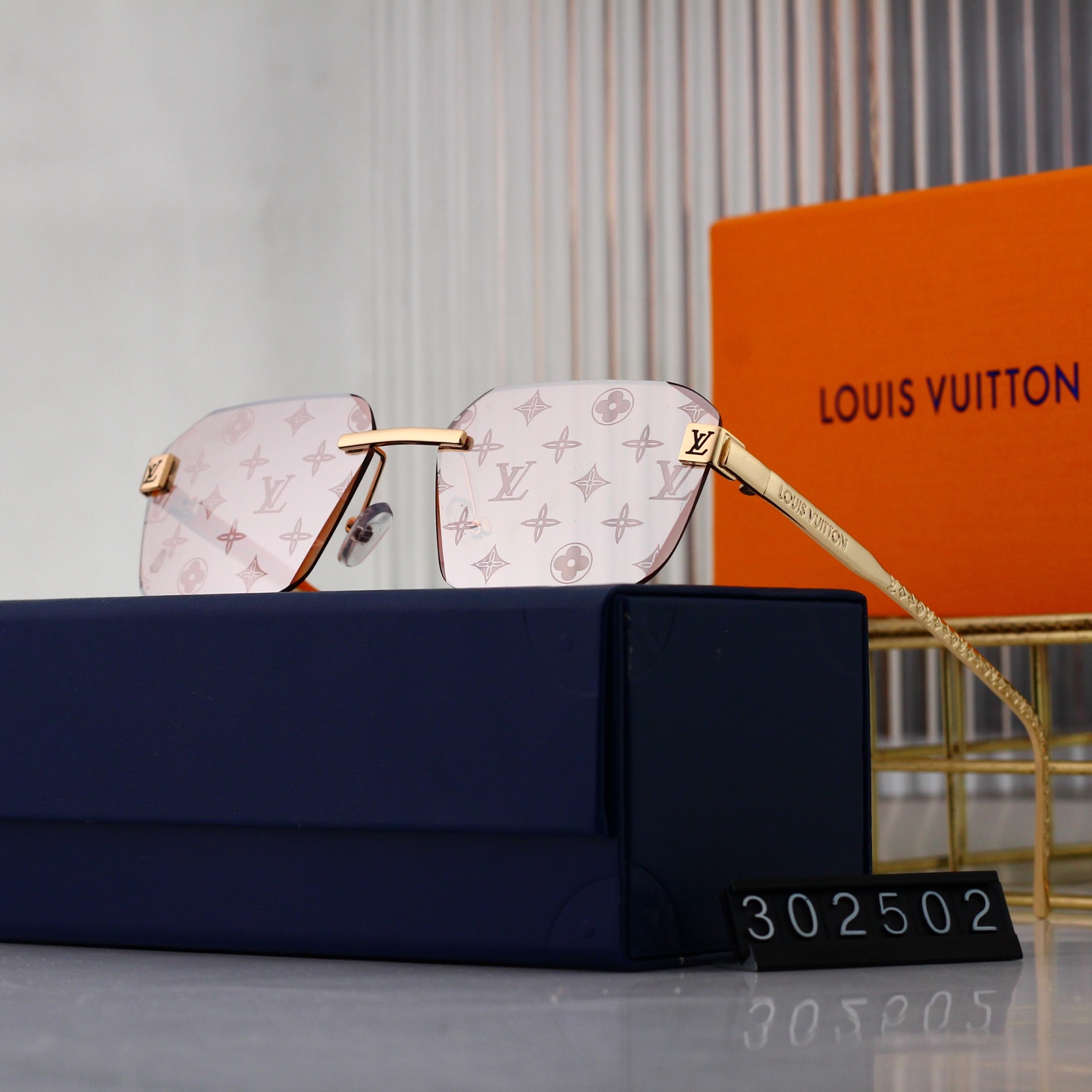 Louis Vuitton Sunglasses L