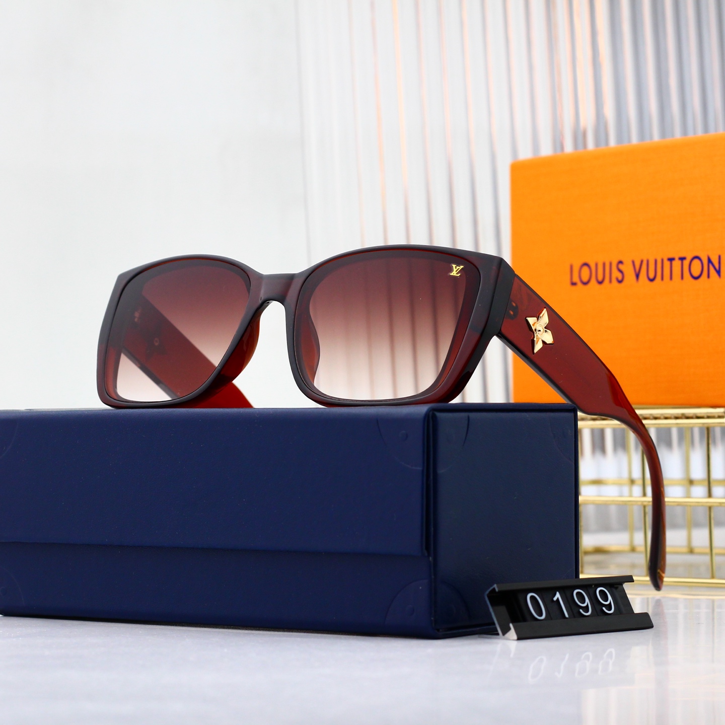 Louis Vuitton Basic Glasses L