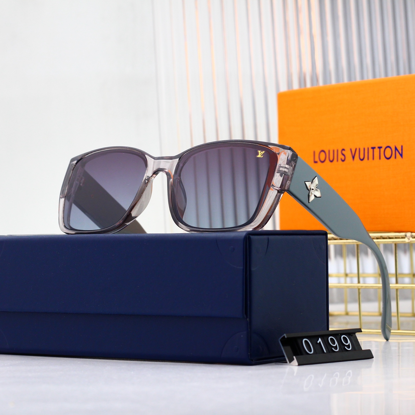 Louis Vuitton Basic Glasses L