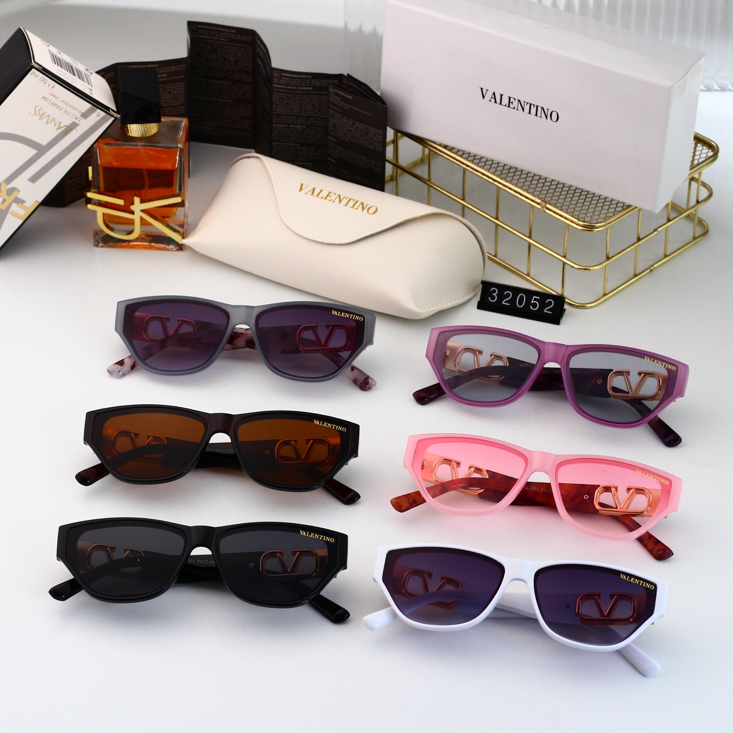 Valentino Basic Glasses