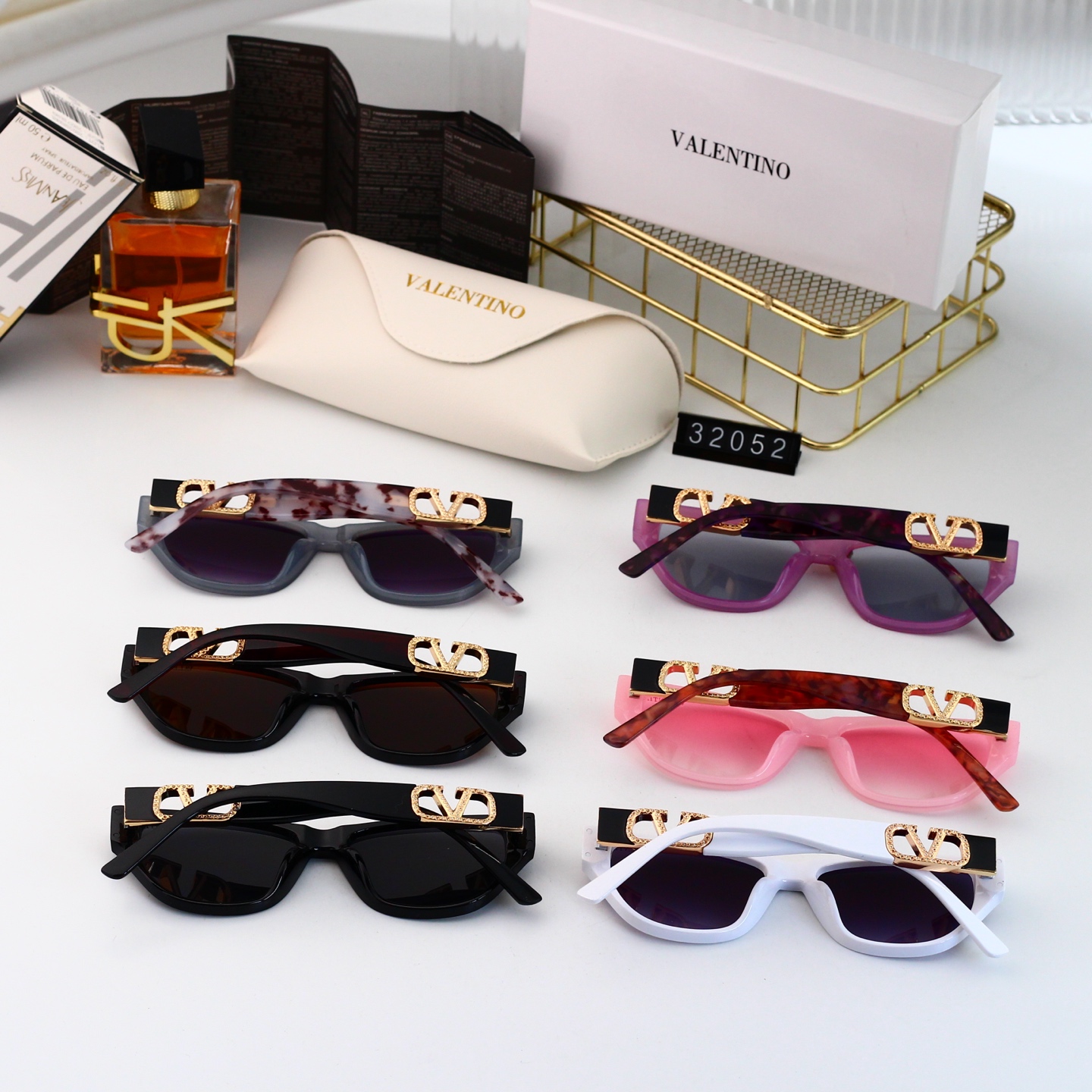 Valentino Basic Glasses