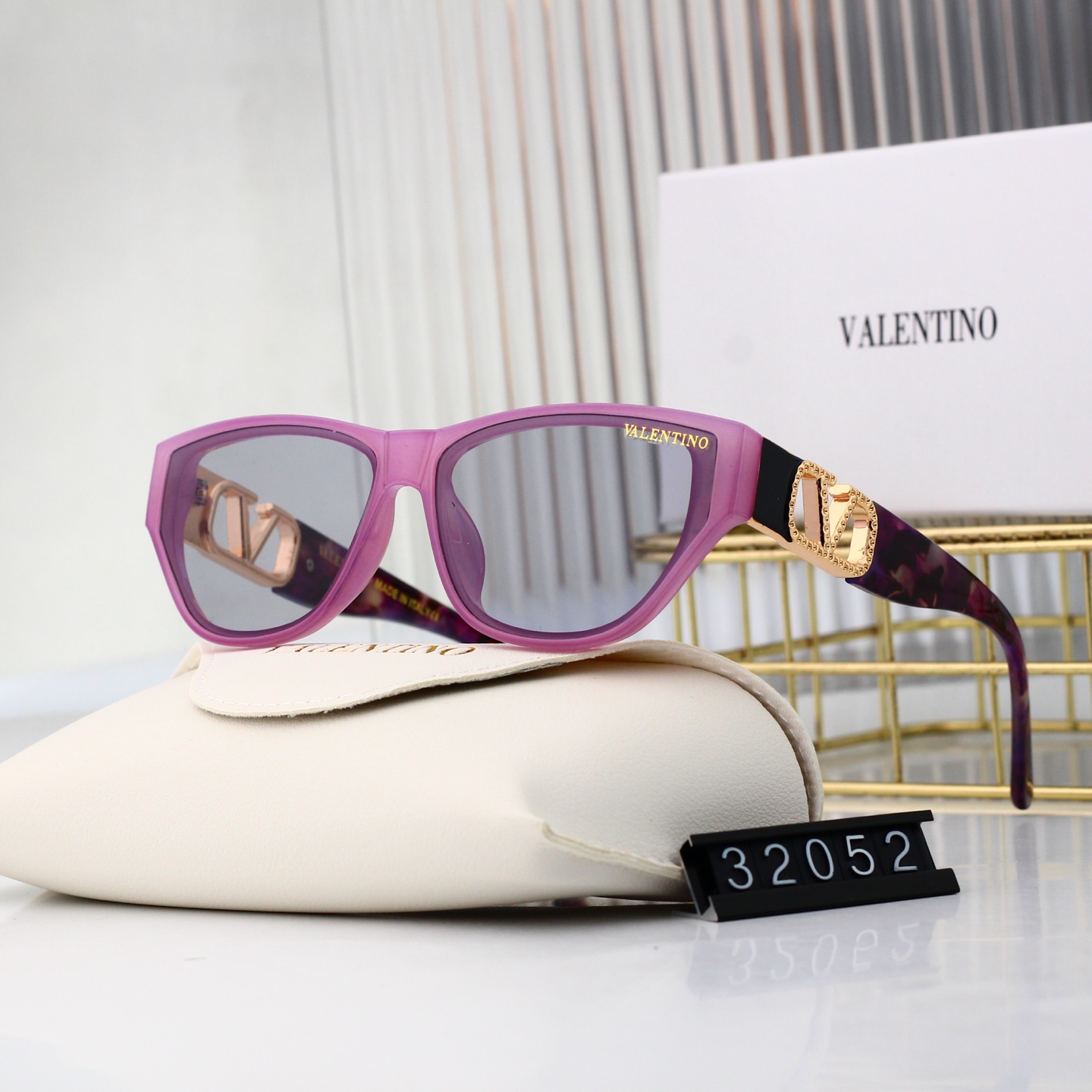 Valentino Basic Glasses