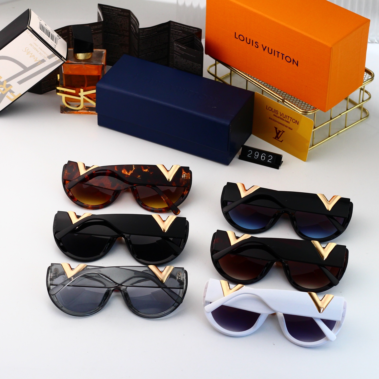 Louis Vuitton Basic Glasses L