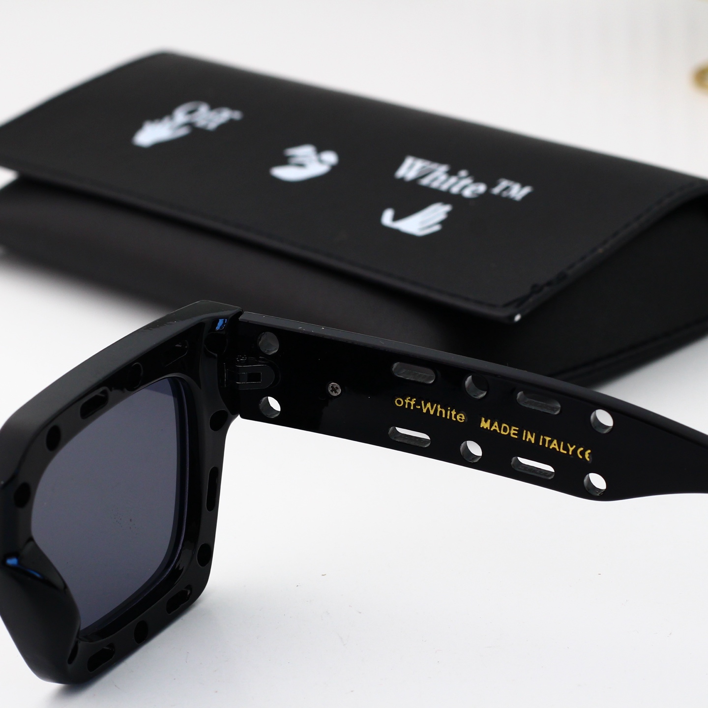 Off White Basic Glasses