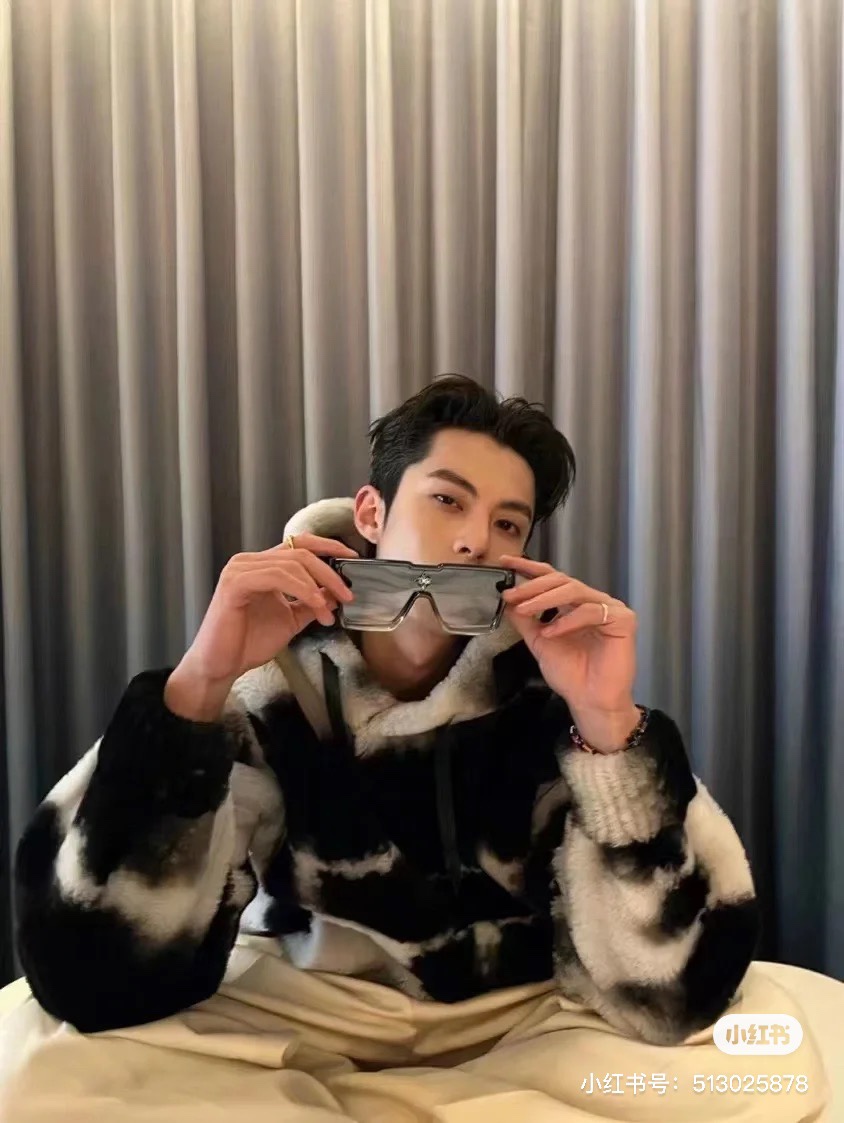 Louis Vuitton Basic Glasses L