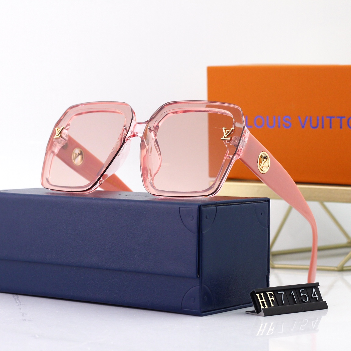 Louis Vuitton Sunglasses L