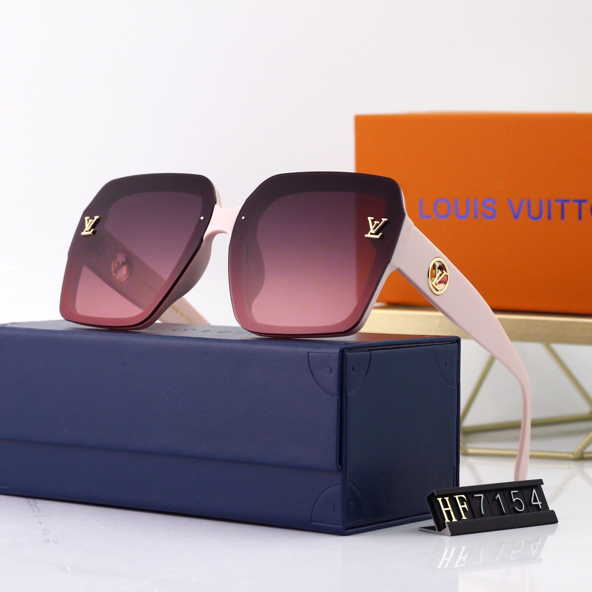 Louis Vuitton Sunglasses L
