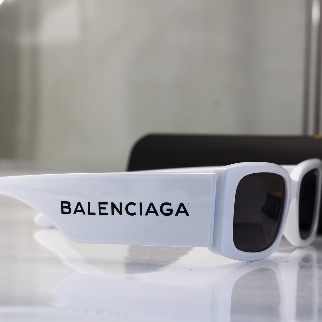Balenciaga Basic Glasses