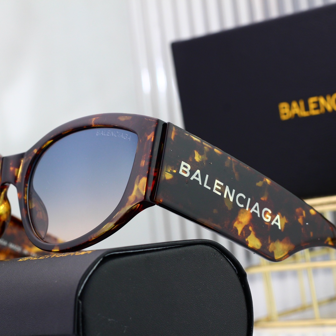 Balenciaga Basic Glasses