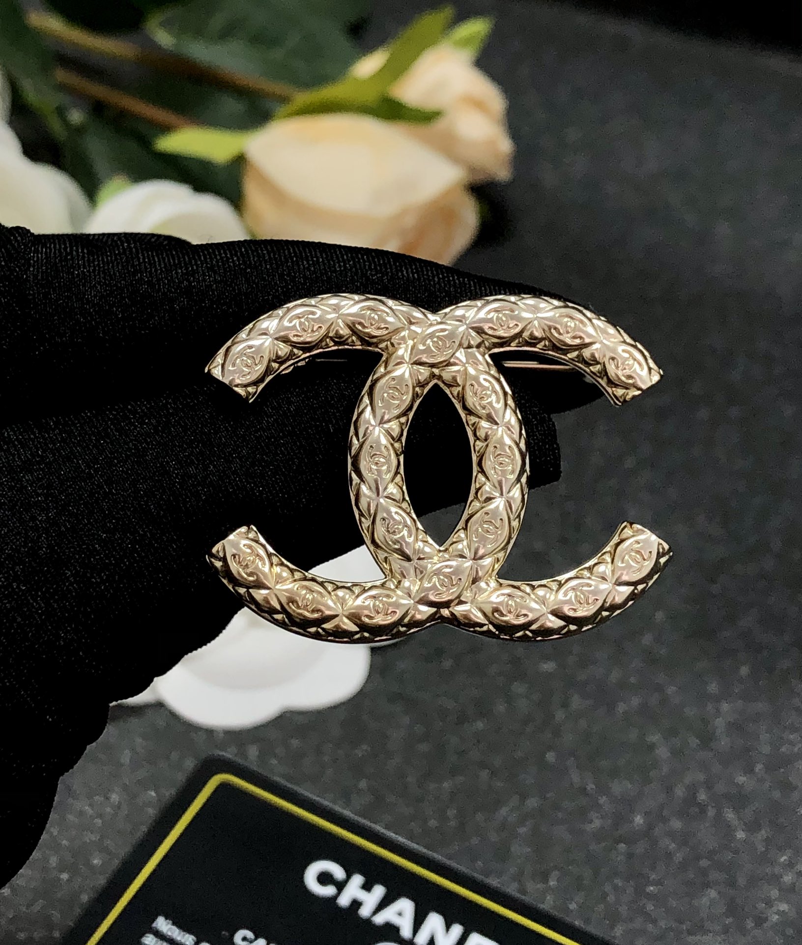 Chanel Brooch L