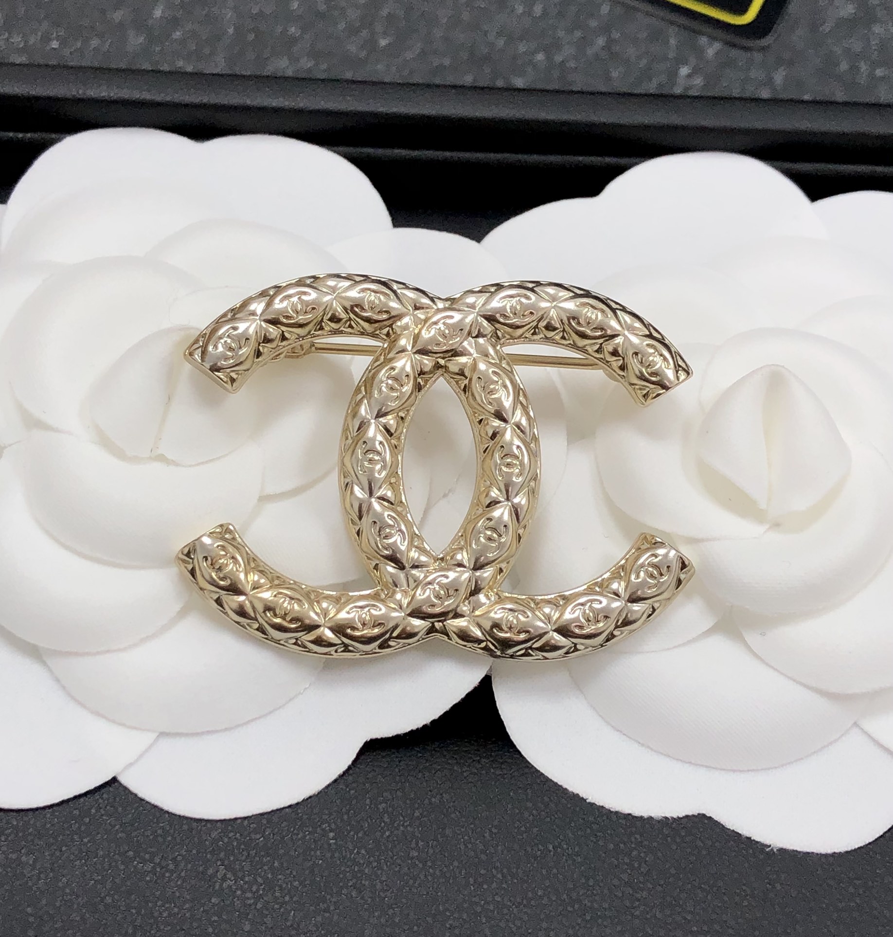 Chanel Brooch L