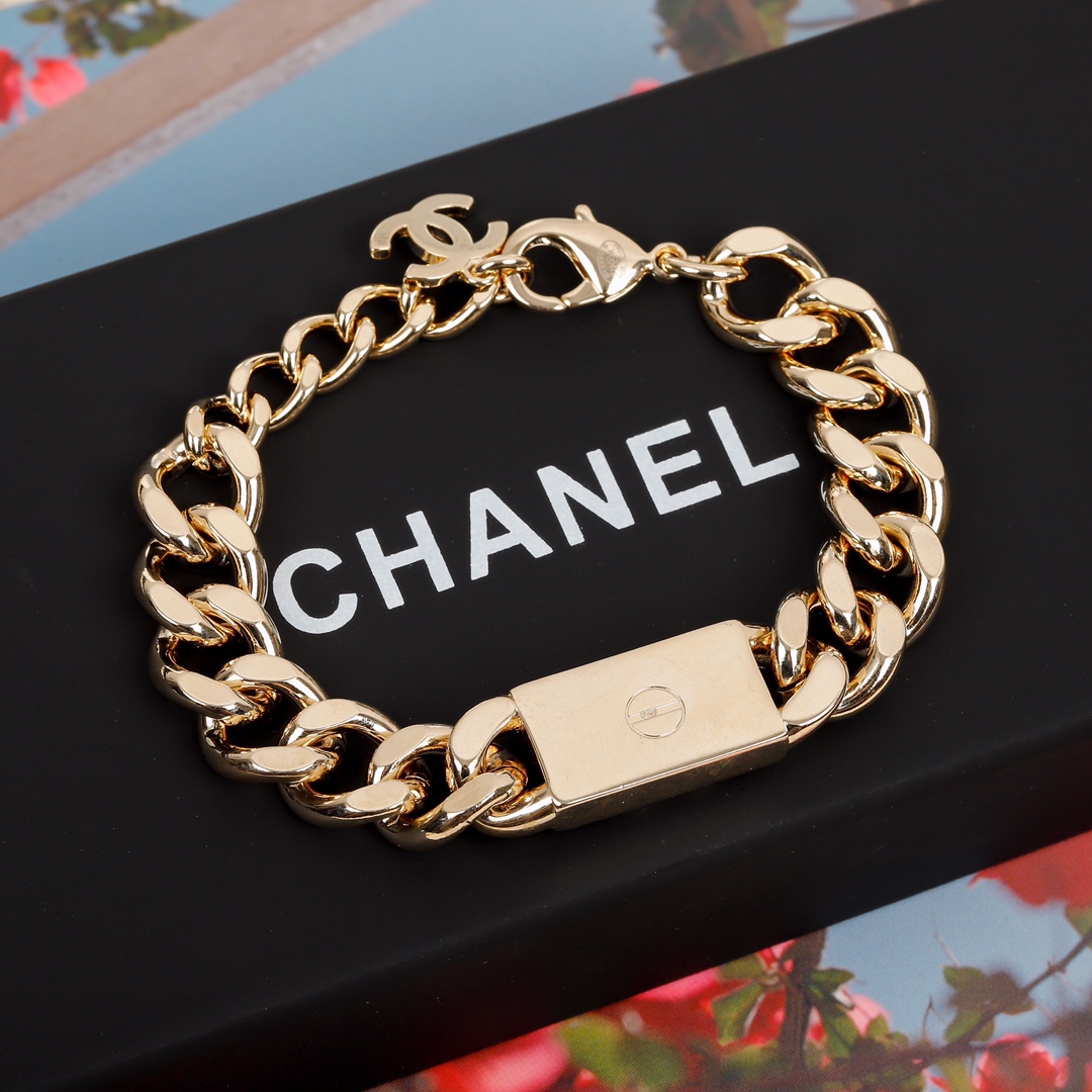 Chanel Bracelet S-l
