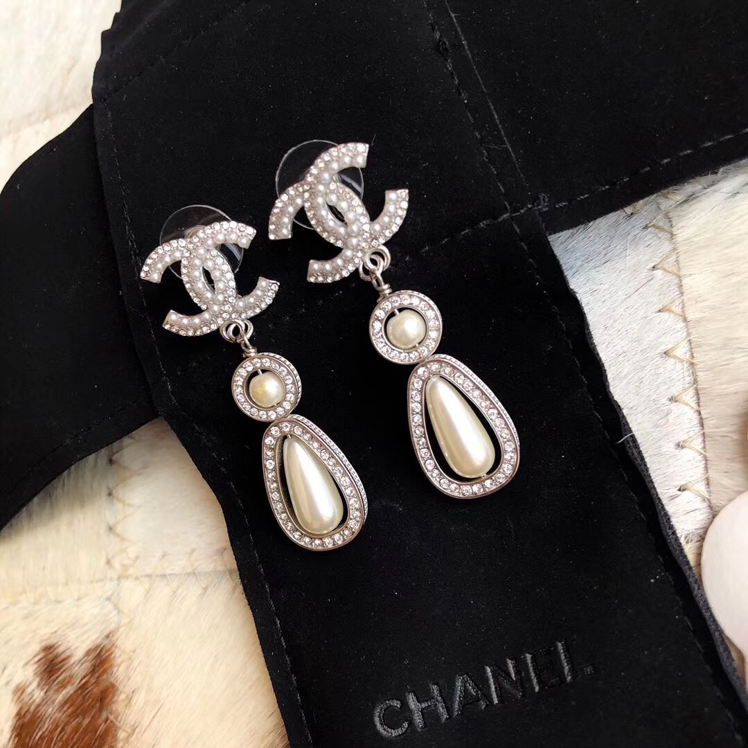 Chanel Earrings Silver S-l