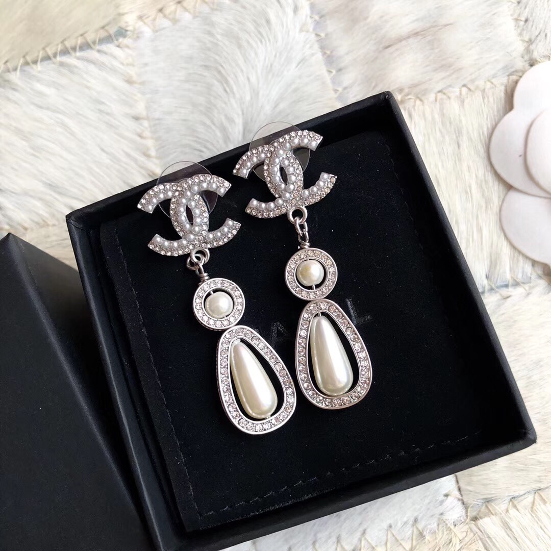 Chanel Earrings Silver S-l