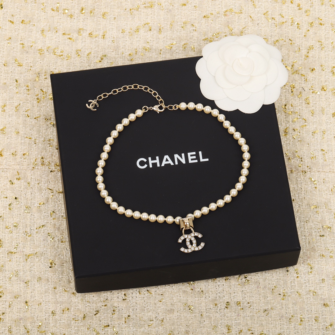 Chanel Basic Jewelry L