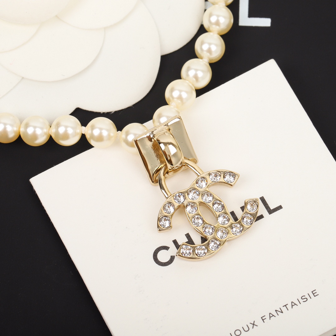 Chanel Basic Jewelry L