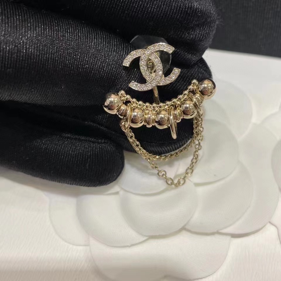 Chanel Earrings Gold