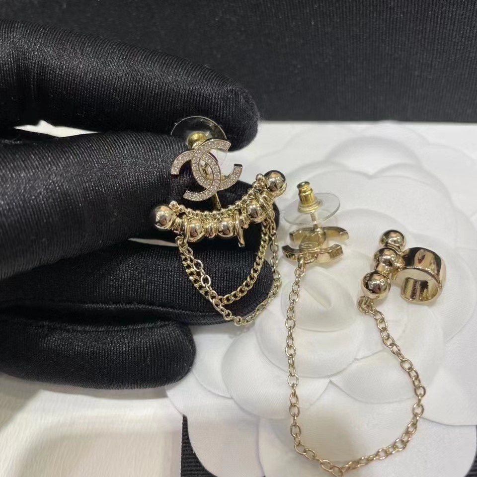 Chanel Earrings Gold