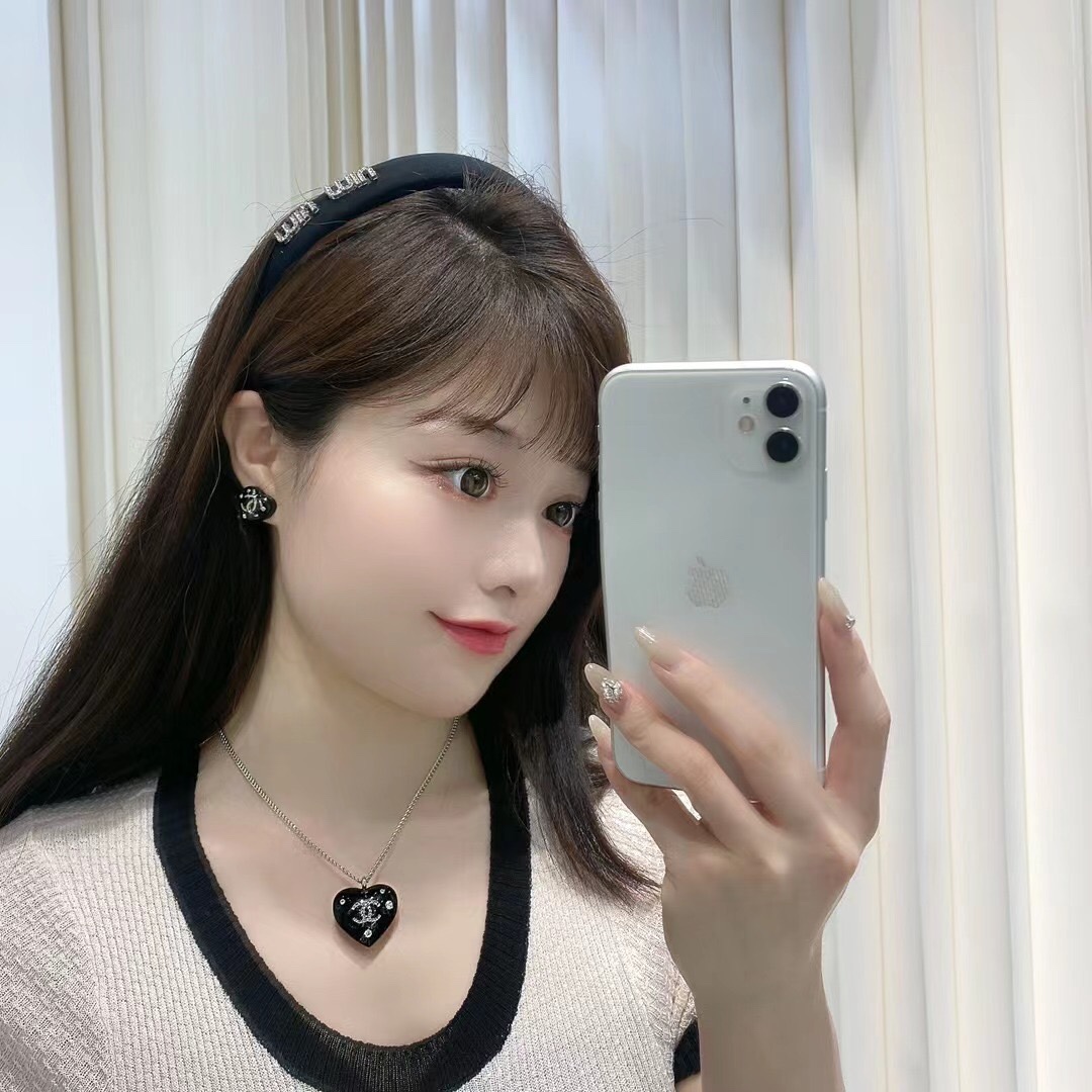 Chanel Earrings Inlaid L