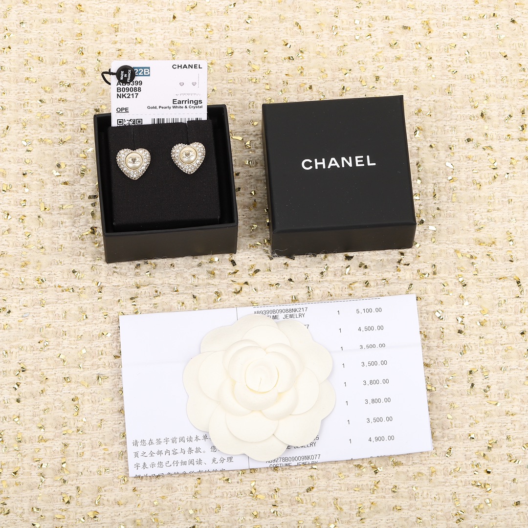 Chanel Earrings Inlaid L