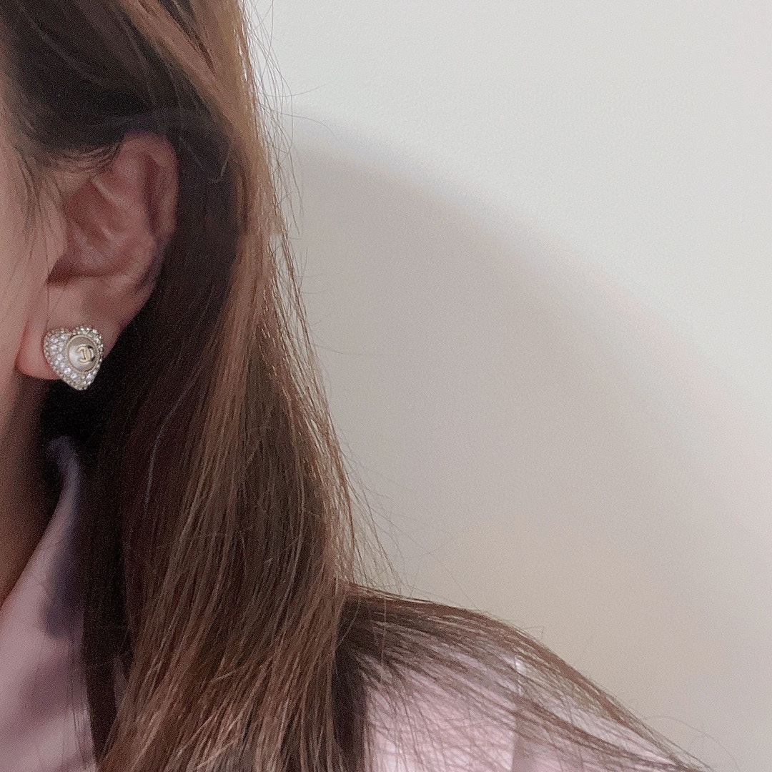 Chanel Earrings Inlaid L