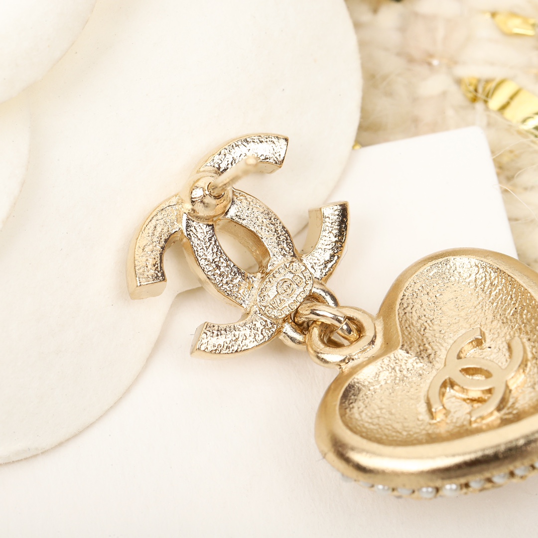 Chanel Earrings Inlaid L