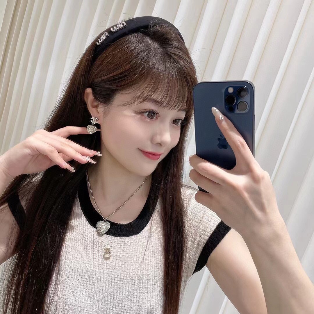 Chanel Earrings Inlaid L