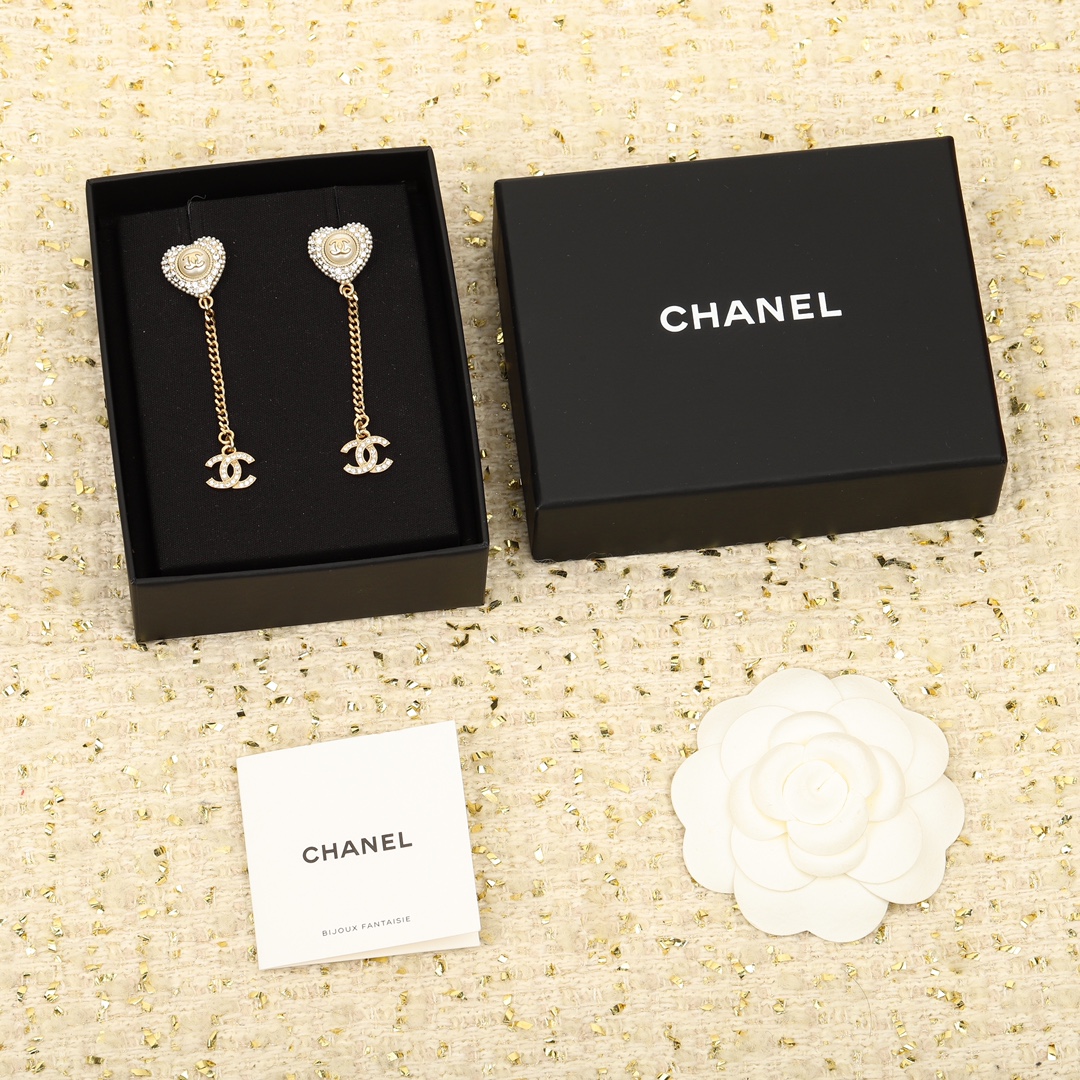 Chanel Earrings Inlaid L