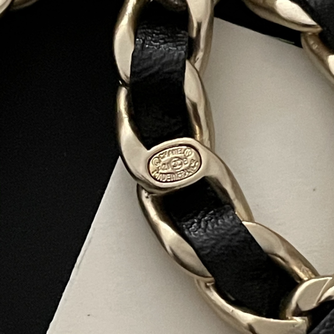 Chanel Brooch Black L