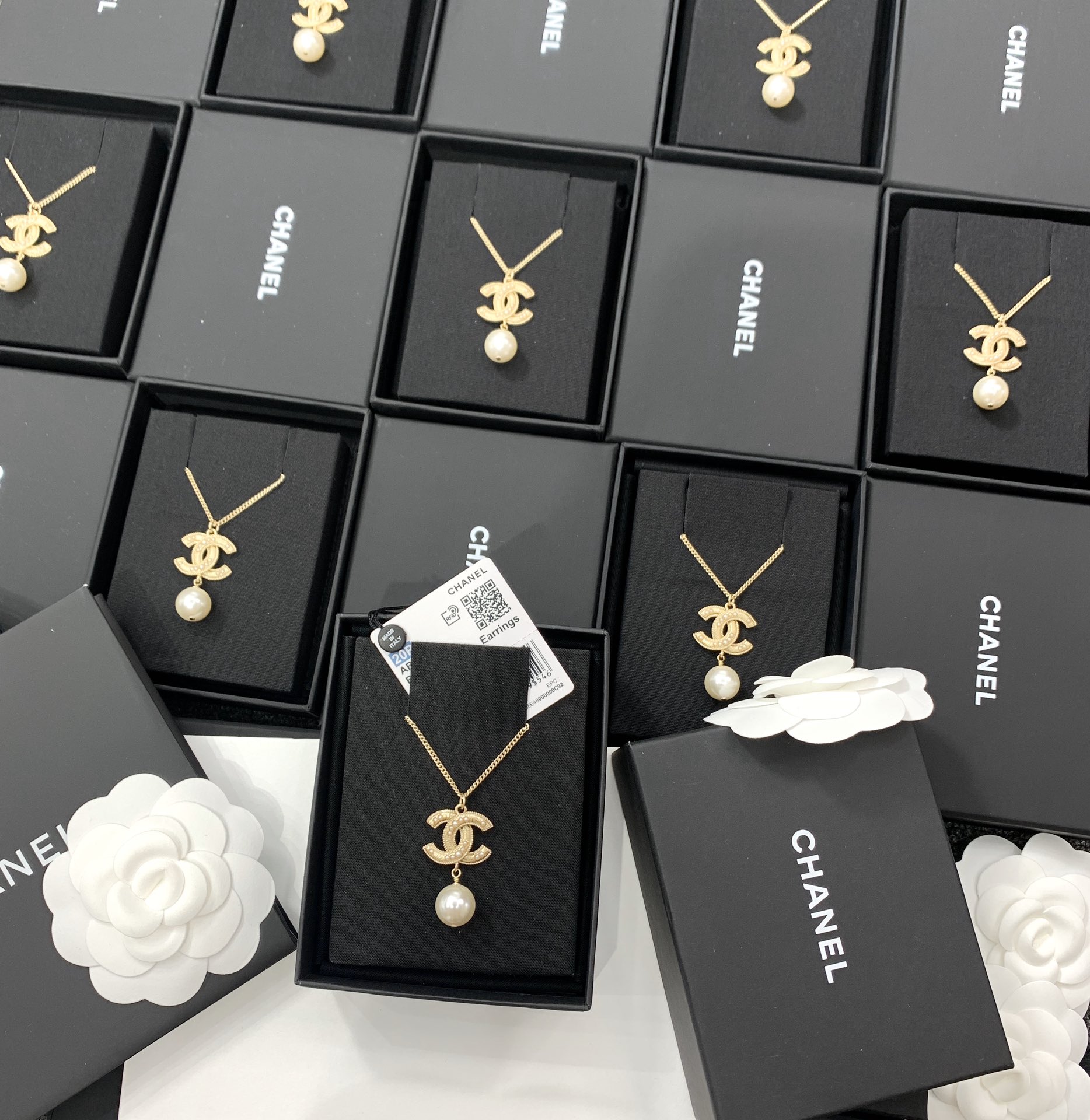 Chanel Necklace Pearl L