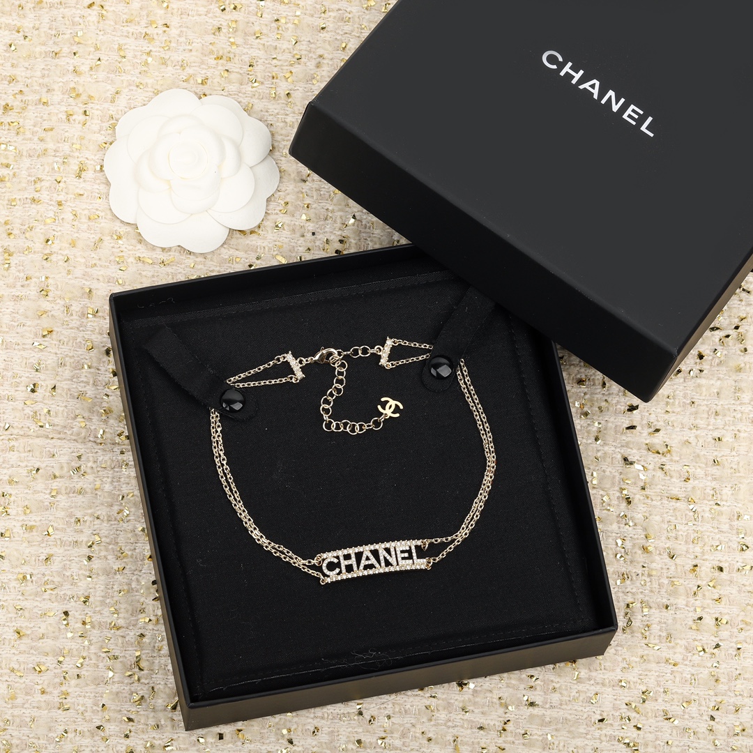 Chanel Necklace Pearl L