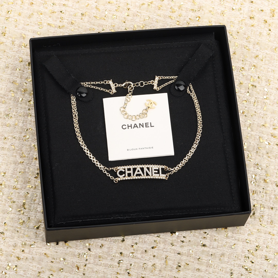 Chanel Necklace Pearl L