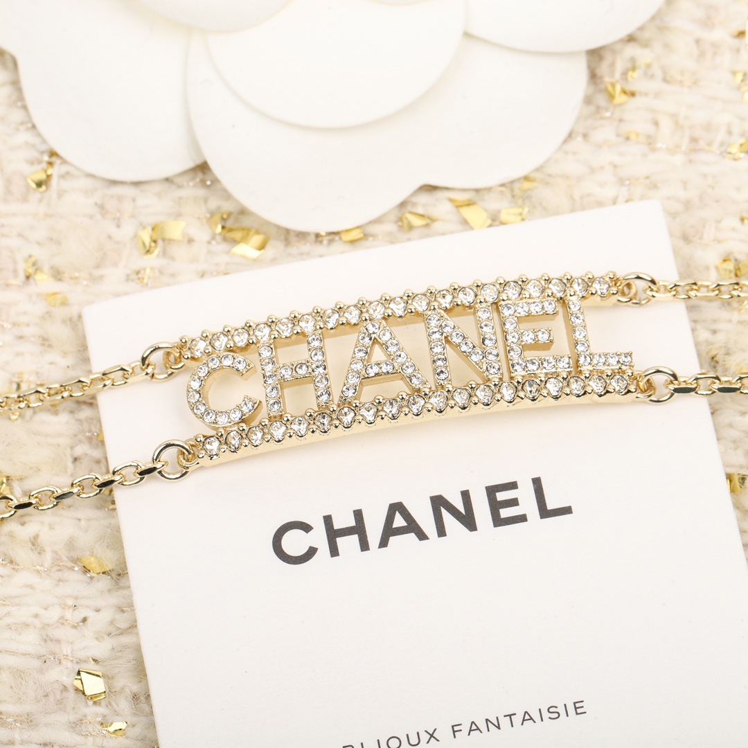 Chanel Necklace Pearl L
