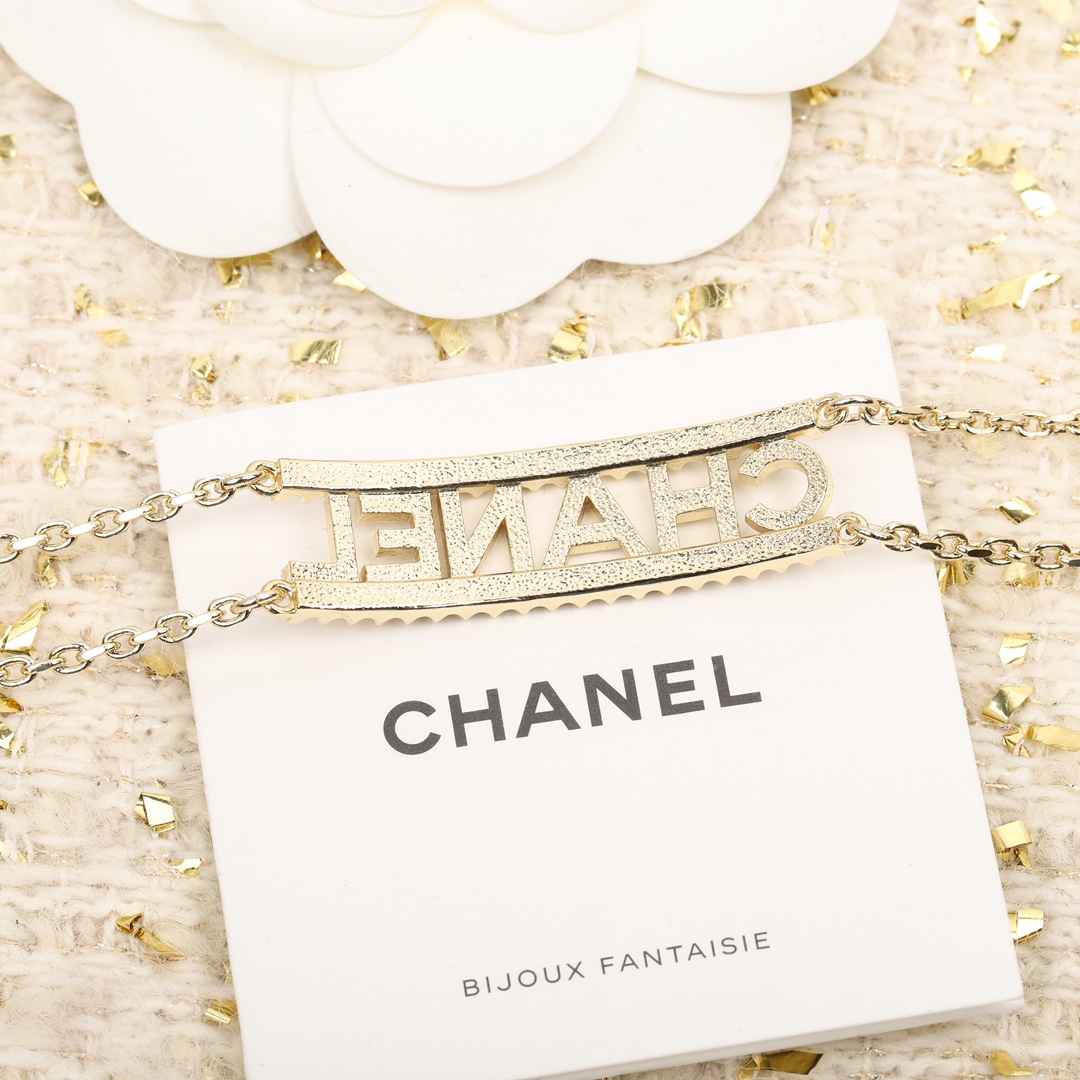 Chanel Necklace Pearl L