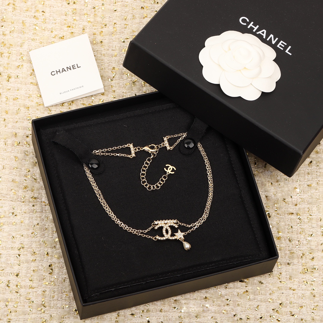Chanel Necklace Pearl L