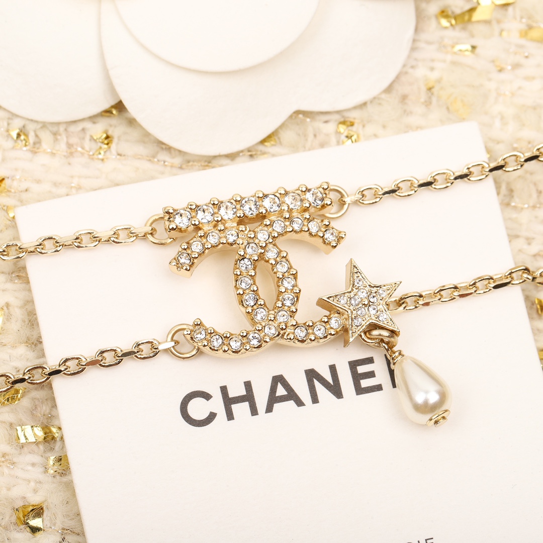Chanel Necklace Pearl L