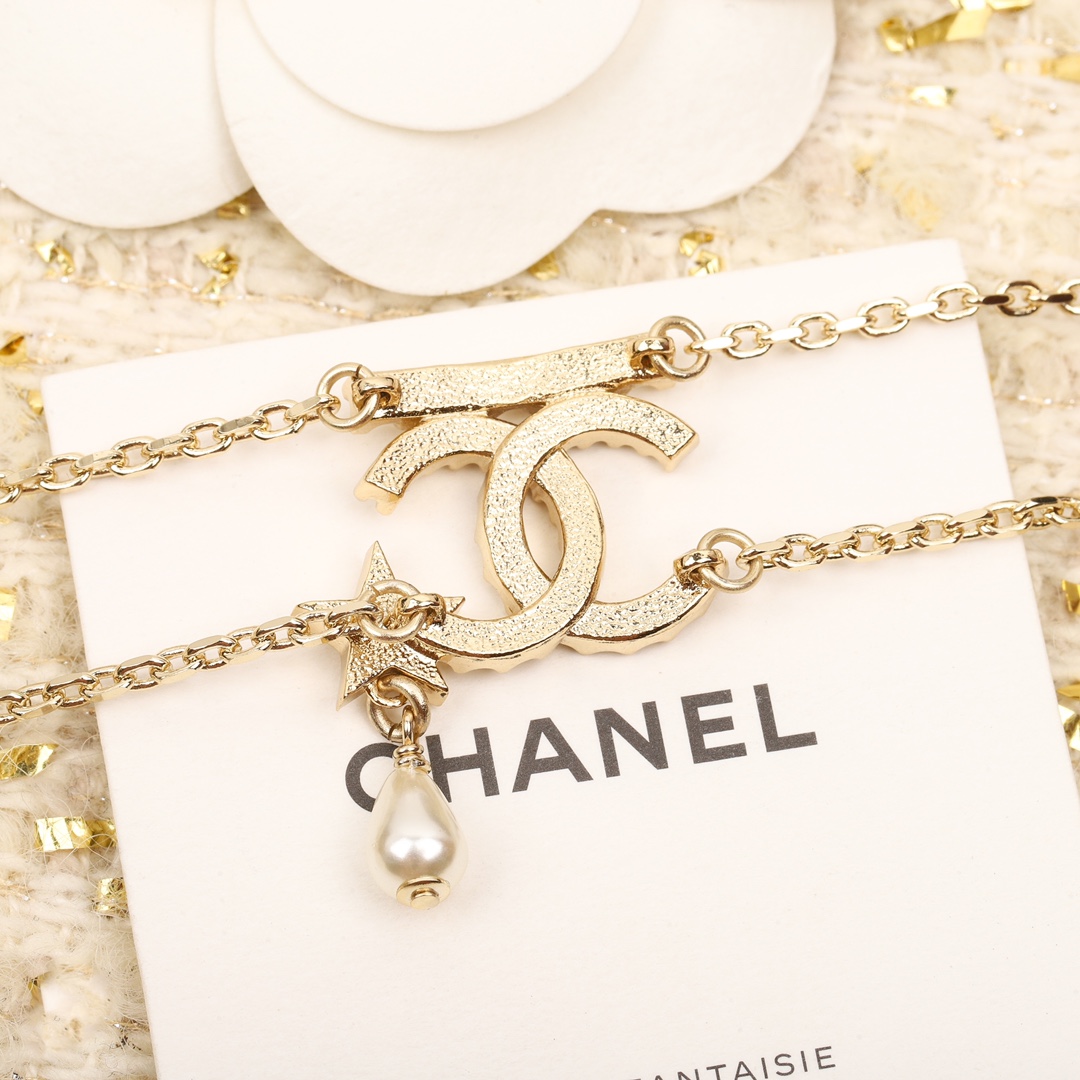 Chanel Necklace Pearl L