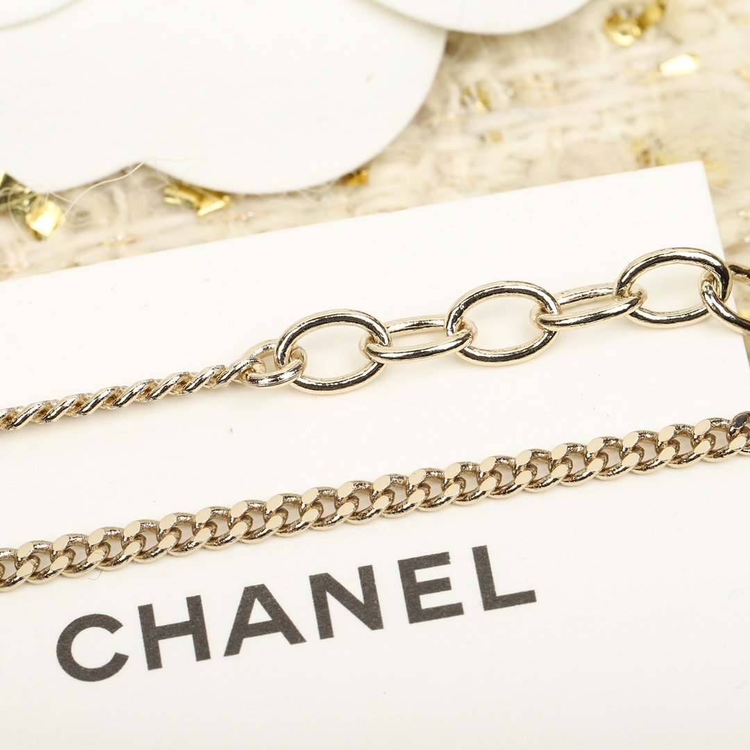 Chanel Necklace L