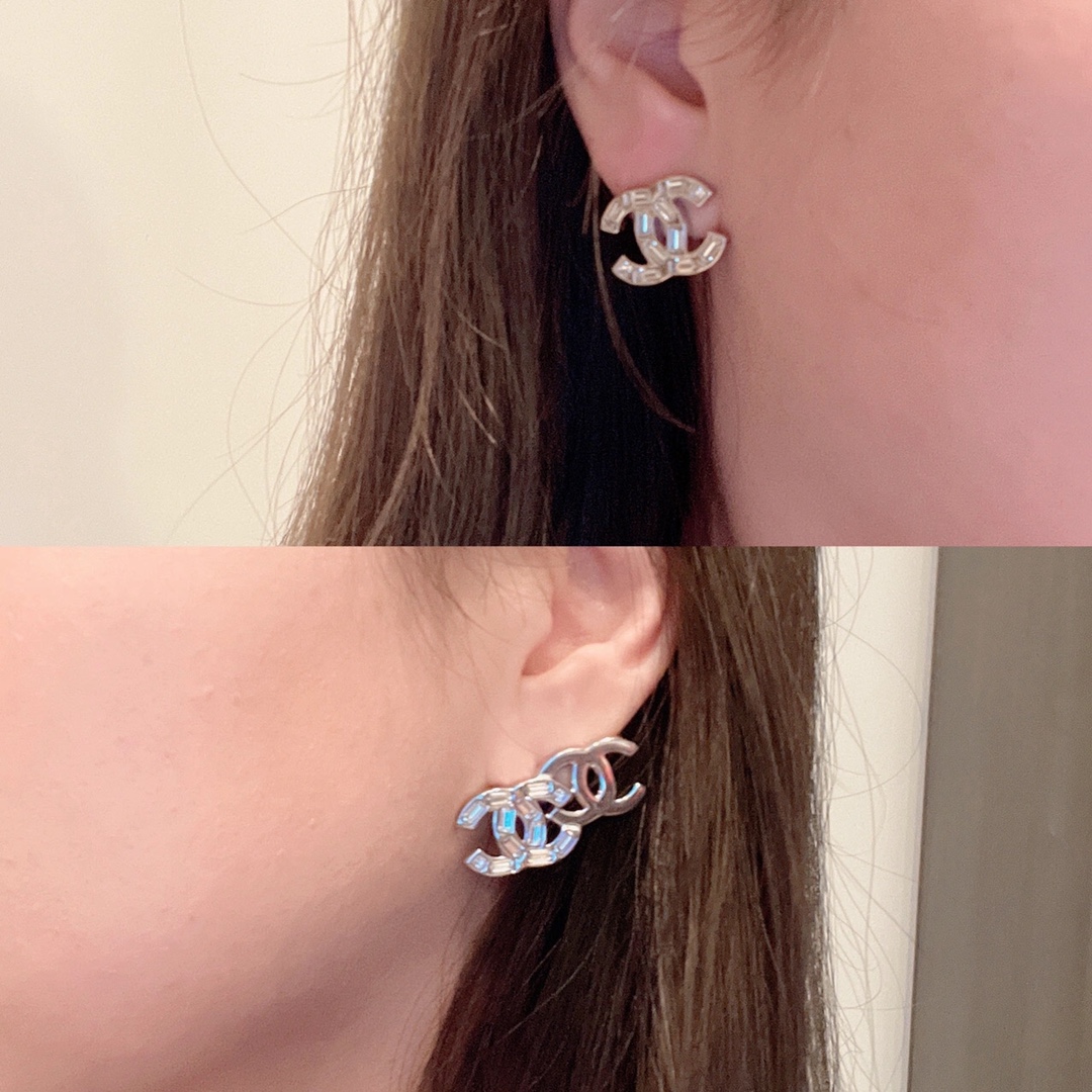 Chanel Earrings L
