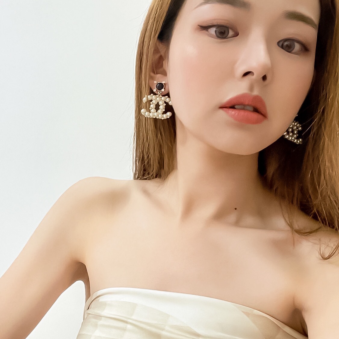 Chanel Female Earrings Pearl L