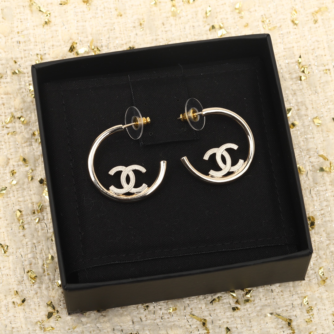 Chanel Earrings L