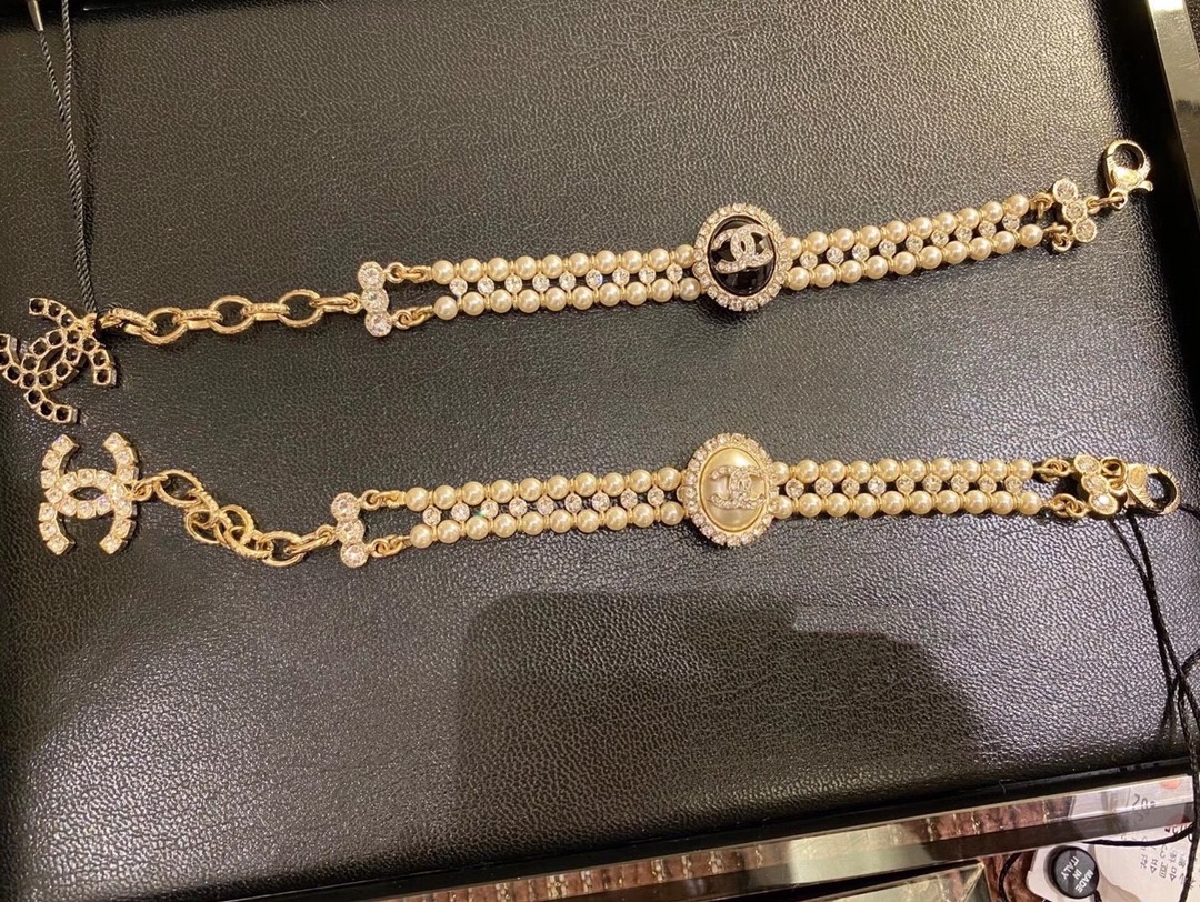 Chanel Necklace Pearl L